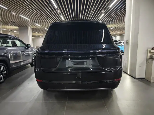 Li Auto L9 — Фото автомобиля 5