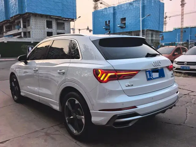 Audi Audi Q3 2022 35 TFSI Fashion Dynamic — Фото автомобиля 4