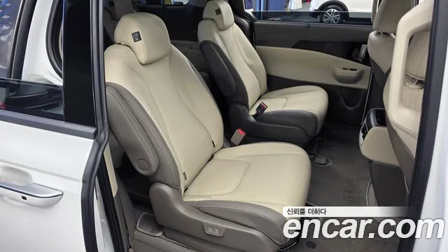 Kia Carnival 4th Gen — Фото автомобиля 18