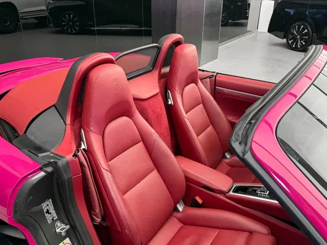 Porsche 718 — Фото автомобиля 15