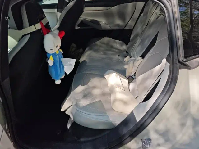 Xiaomi SU7 — Фото автомобиля 11
