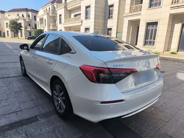 Honda Civic — Фото автомобиля 4