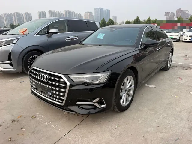 Фотография автомобиля — Audi A6L