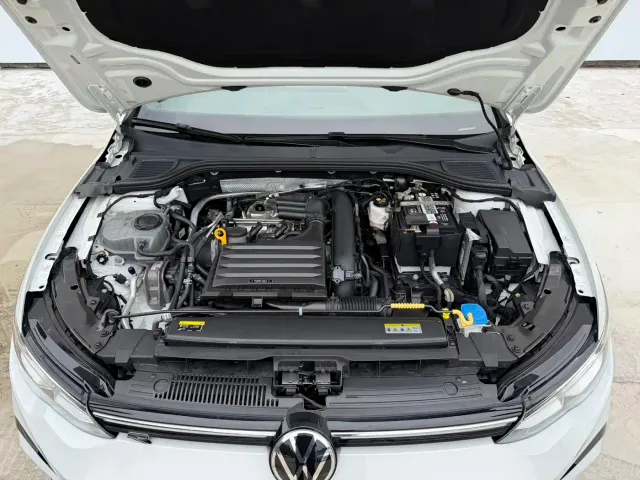 Volkswagen Golf — Фото автомобиля 23