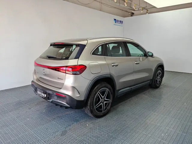 Mercedes-Benz EQA — Фото автомобиля 6
