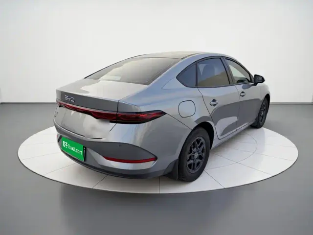 BYD Qin PLUS — Фото автомобиля 4