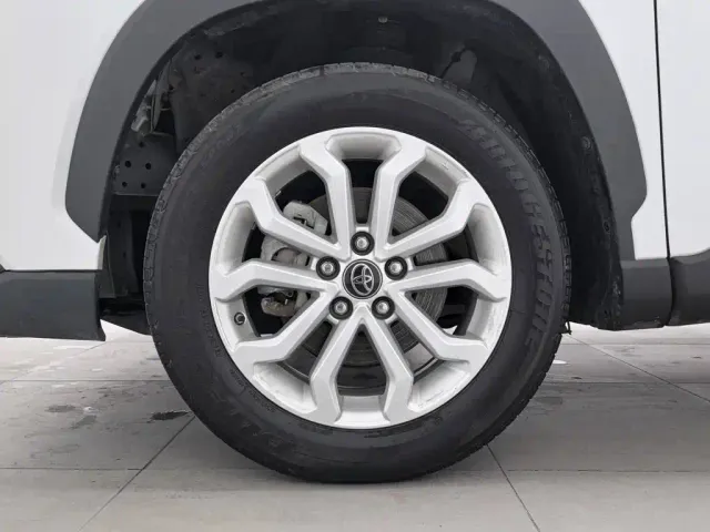 Toyota Frontlander — Фото автомобиля 17