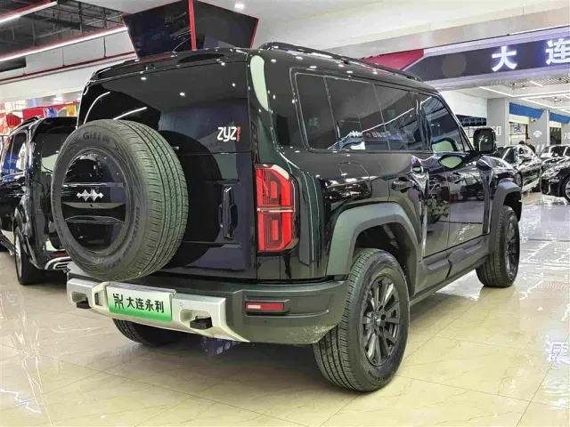 BYD FangChengBao Leopard 5 — Фото автомобиля 13