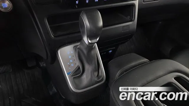 Hyundai Staria — Фото автомобиля 9