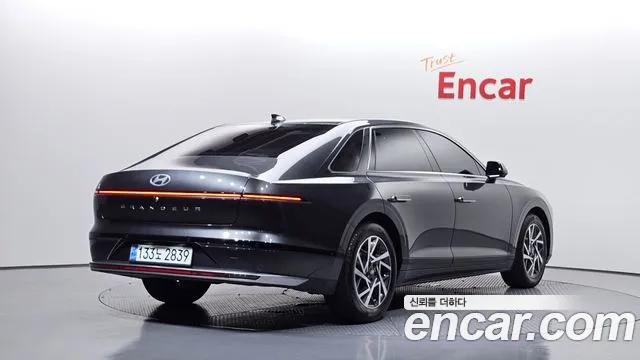 Hyundai Grandeur Grandeur (GN7) 2.5 Бензин 2WD — Фото автомобиля 2