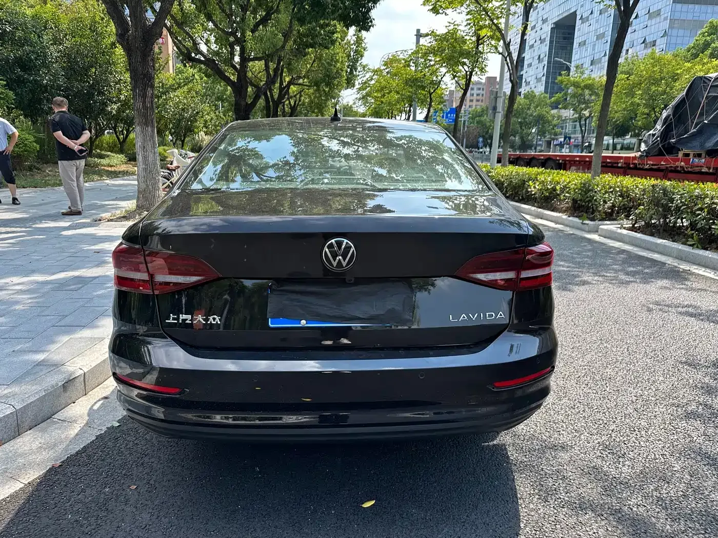 Volkswagen Lavida 2022 1.5L Auto Vision Edition — Фото автомобиля 6