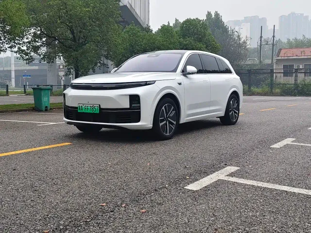 Фотография автомобиля — Li Auto L7