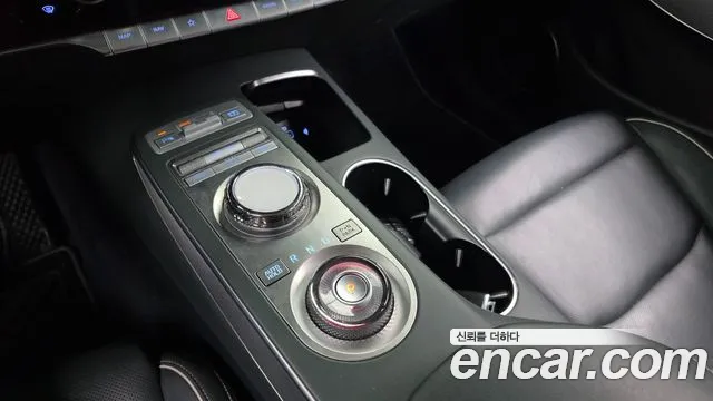Genesis GV70 Electrified GV70 — Фото автомобиля 8