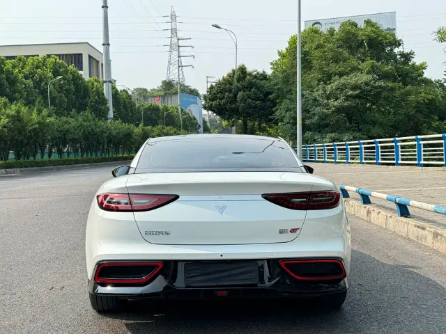 Hozon Neta GT — Фото автомобиля 6