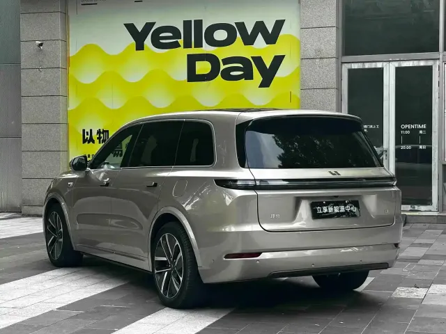 Li Auto L9 — Фото автомобиля 4