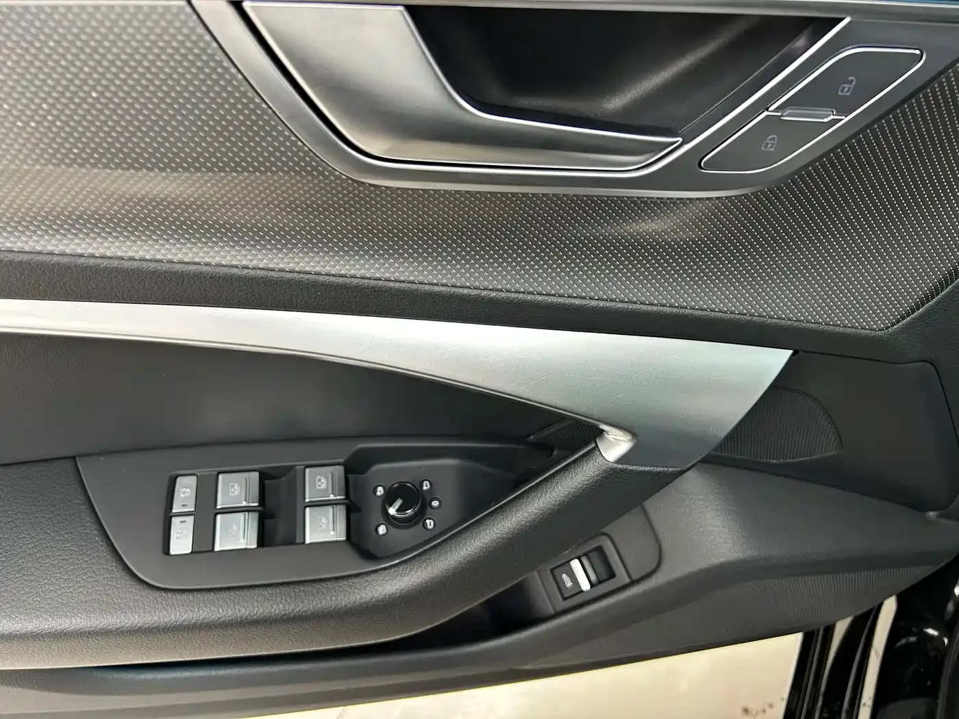 Audi Audi A6L 2023 40 TFSI Luxury Dynamic — Фото автомобиля 20