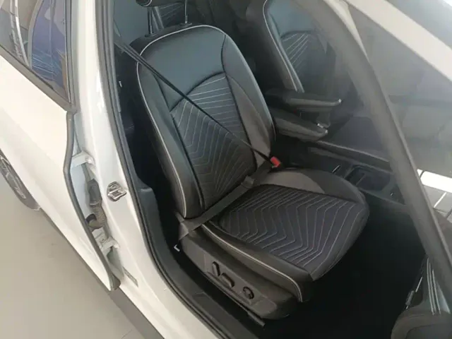 Volkswagen ID.3 — Фото автомобиля 24