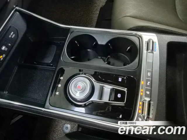 Kia Carnival 4th Gen — Фото автомобиля 12