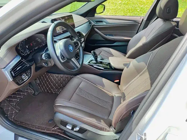 BMW 5 Series — Фото автомобиля 7