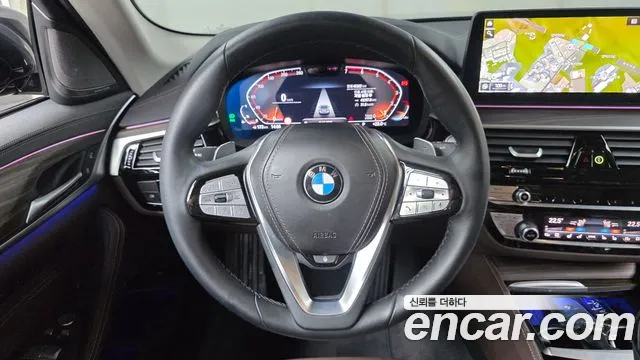 BMW 5 Series G30 — Фото автомобиля 17