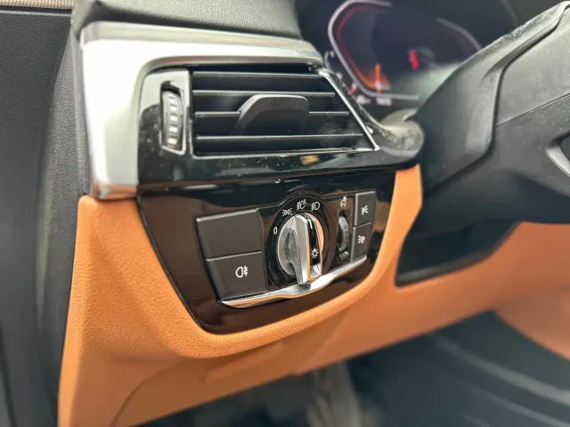 BMW 6 Series Gran Turismo — Фото автомобиля 7