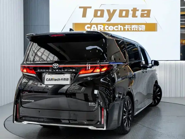 Toyota Vellfire — Фото автомобиля 7