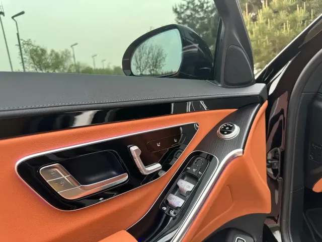 Mercedes-Benz S-Class — Фото автомобиля 4