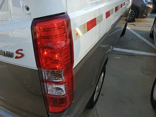 Jinbei New Hiace S — Фото автомобиля 7