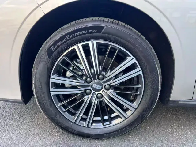 Geely Galaxy Stellar 6 — Фото автомобиля 14