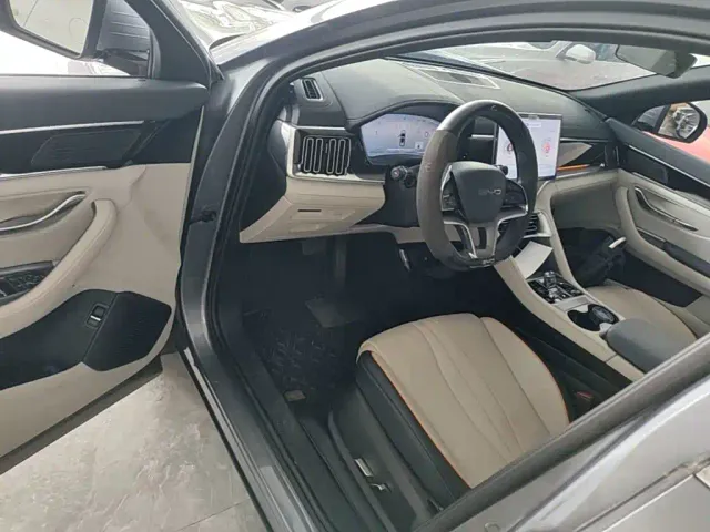 BYD Song PLUS — Фото автомобиля 13
