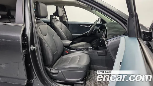 Kia Niro The All New Niro Signature — Фото автомобиля 11