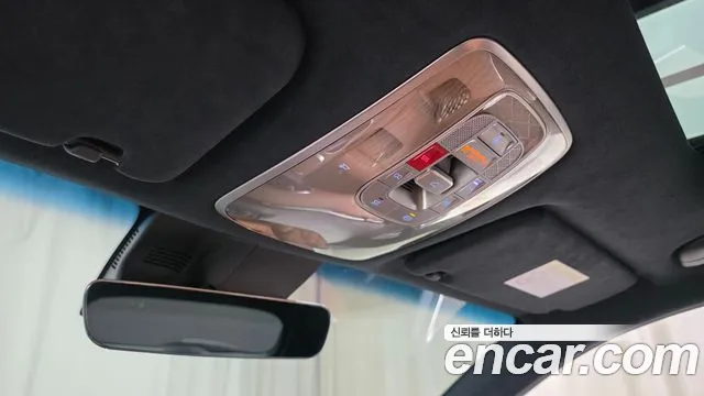 Genesis GV70 — Фото автомобиля 17