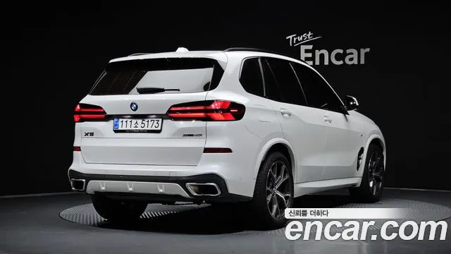 BMW X5 xDrive 40i M Sport — Фото автомобиля 2
