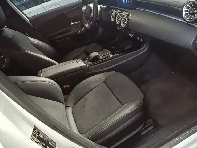 Mercedes-Benz A-Class — Фото автомобиля 24