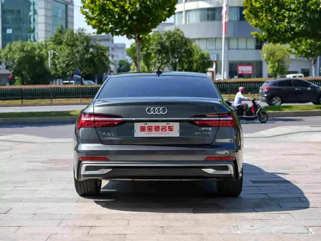 Audi A6L — Фото автомобиля 17