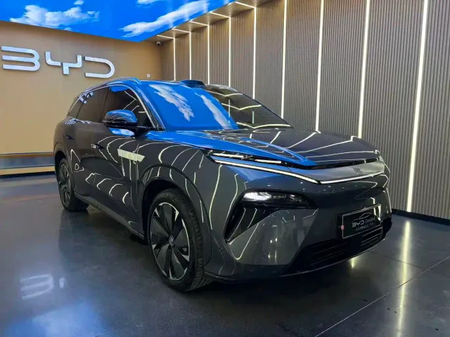 BYD Tang L — Фото автомобиля 3