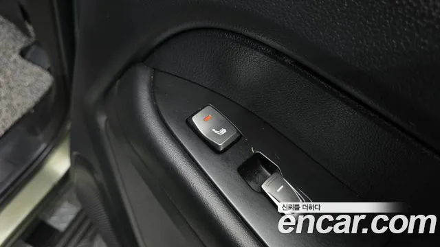 KG_Mobility_Ssangyong Rexton Новый Rexton Sport Дизель 2.2 4WD — Фото автомобиля 18