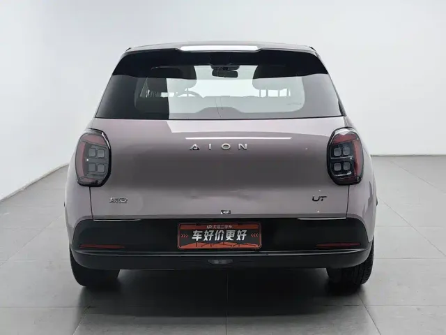 GAC Aion UT — Фото автомобиля 4