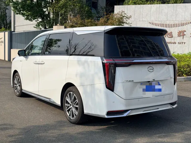 GAC Trumpchi M8 — Фото автомобиля 4