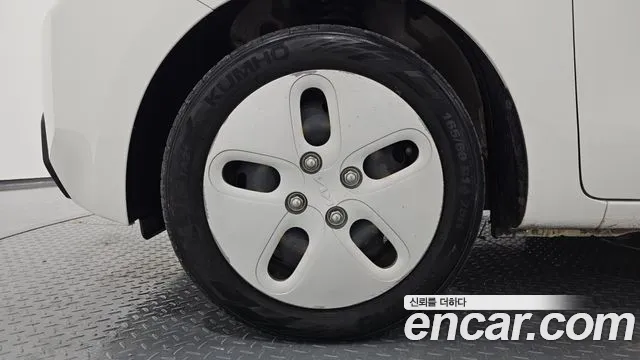 Kia RAY Новый Kia Ray Фургон — Фото автомобиля 5