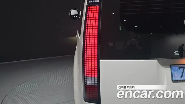 Hyundai Staria — Фото автомобиля 8