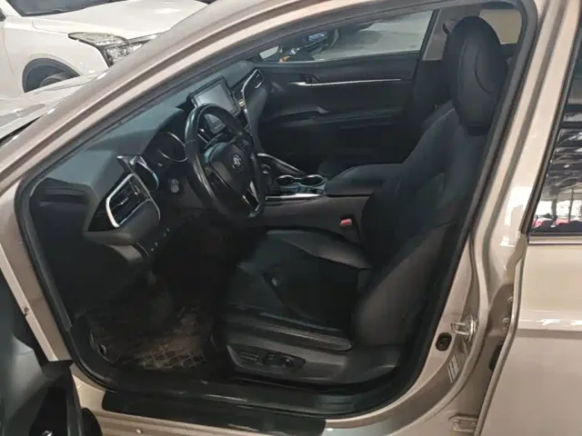Toyota Camry — Фото автомобиля 14