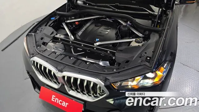 BMW X6 xDrive40i M Sport — Фото автомобиля 6