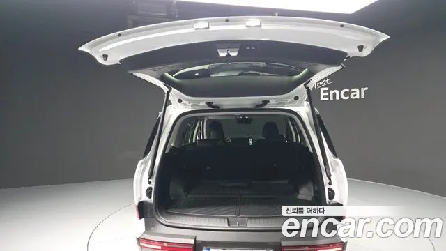 Hyundai Santafe — Фото автомобиля 20