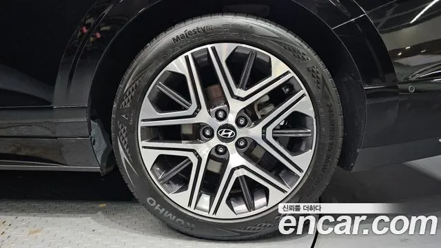 Hyundai Grandeur GN7 — Фото автомобиля 6