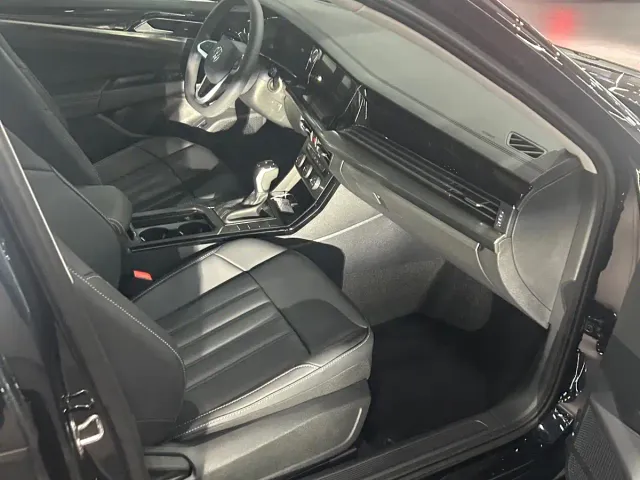 Volkswagen Passat — Фото автомобиля 7
