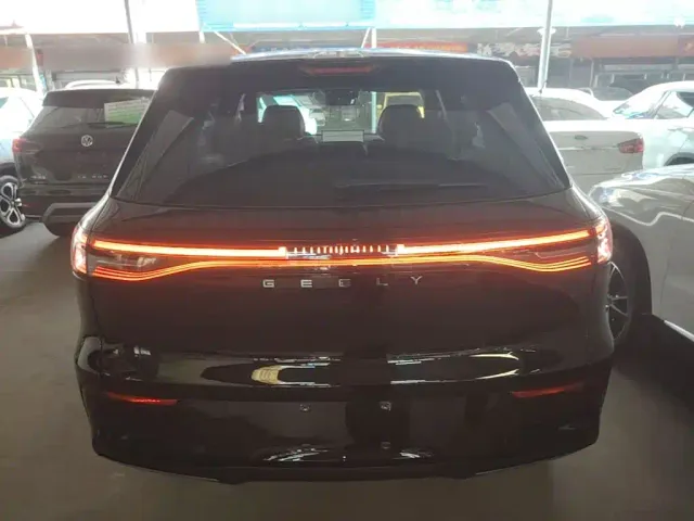 Geely Galaxy E5 — Фото автомобиля 5