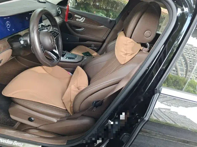 Mercedes-Benz E-Class — Фото автомобиля 11