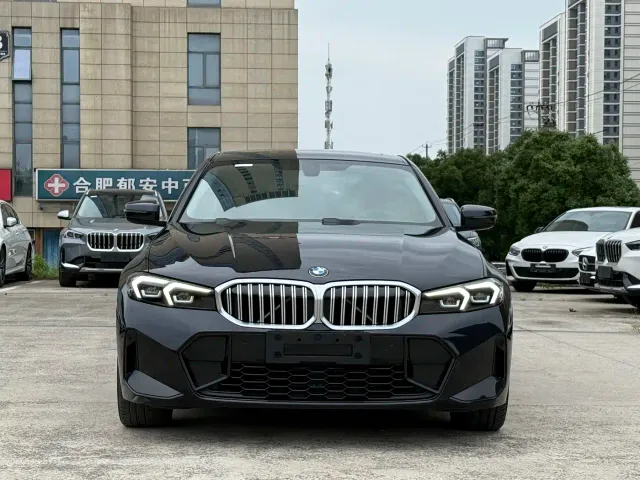 BMW 3 Series — Фото автомобиля 2