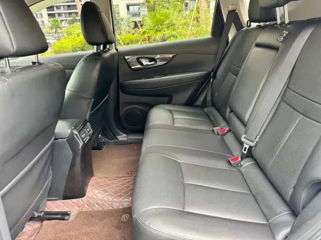 Nissan X-Trail — Фото автомобиля 15